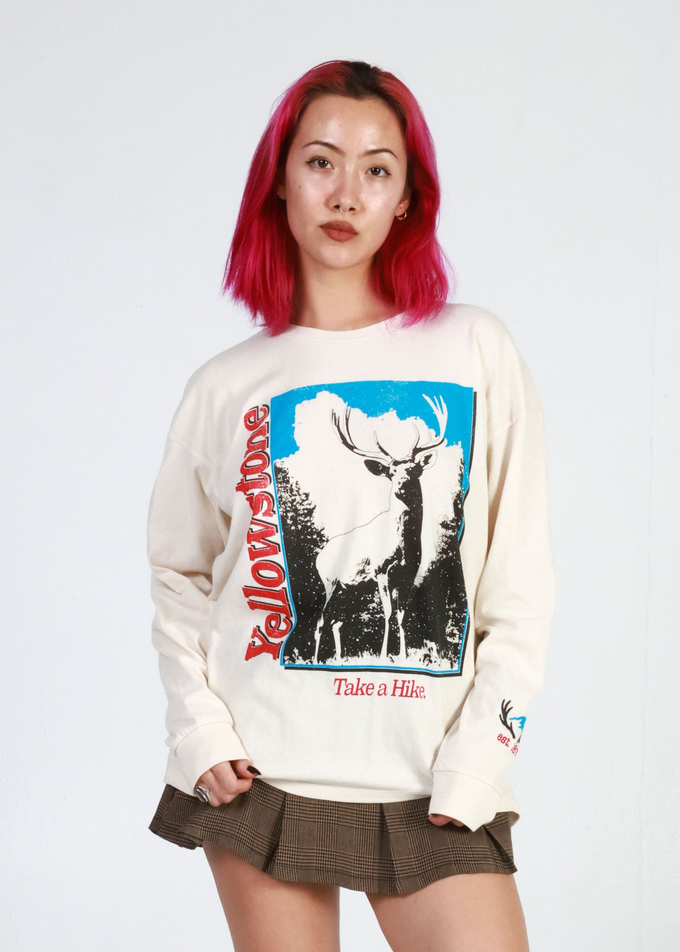 Yellowstone Hike Off White Long Sleeve Crewneck Tee