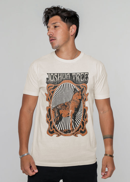 Joshua Tree Coyote Men's Antique White Classic T-Shirt