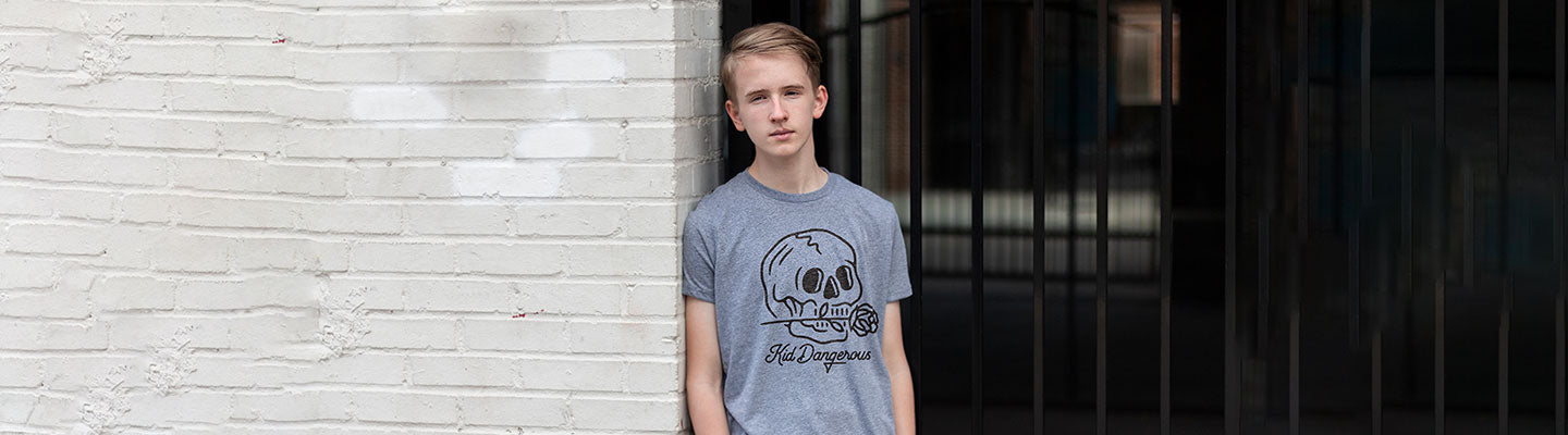 タグ付新品⭐️KID DANGEROUS MEMBERS ONLY ロゴTEE Kid Dangerous - Premium Graphic Tees & Apparel