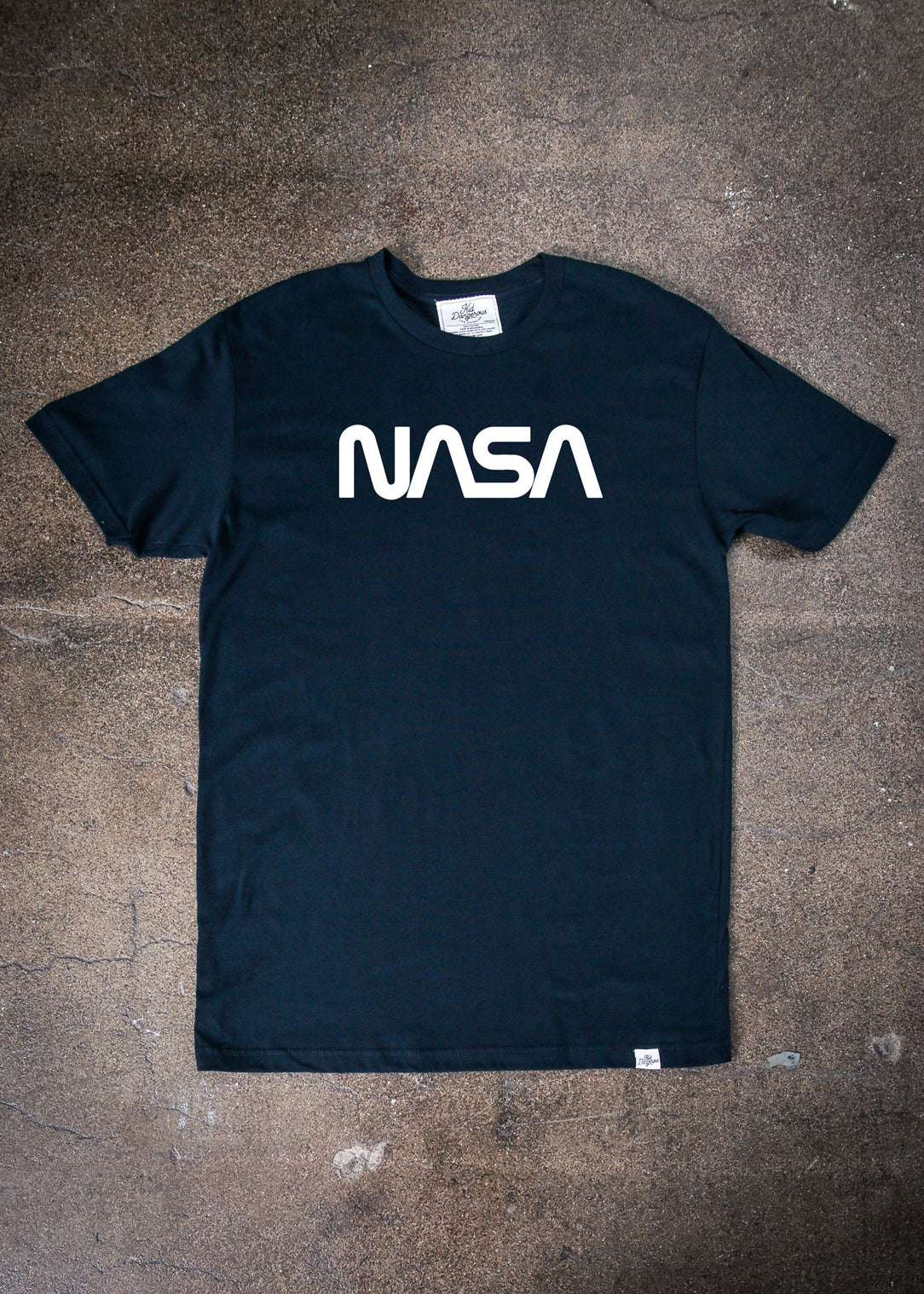 NASA Dangerous Men\'s Classic T-Shirt — Navy Badge Kid Voyage