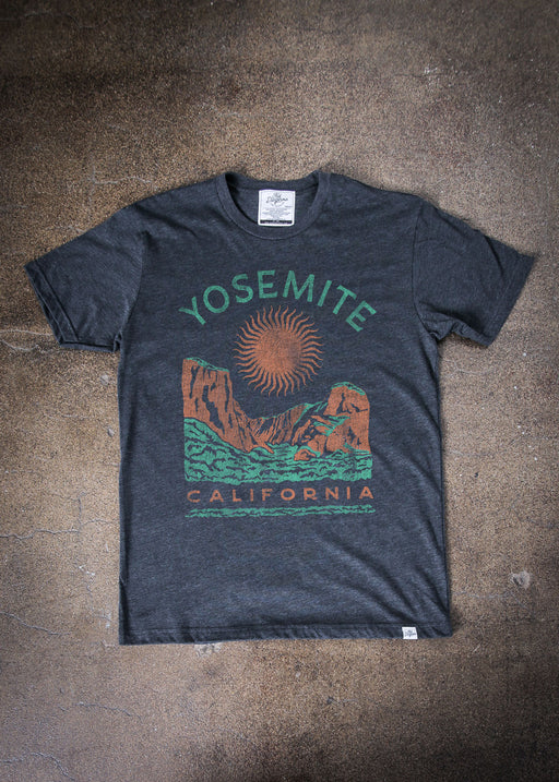 Yosemite Sun Men's Charcoal Classic T-Shirt